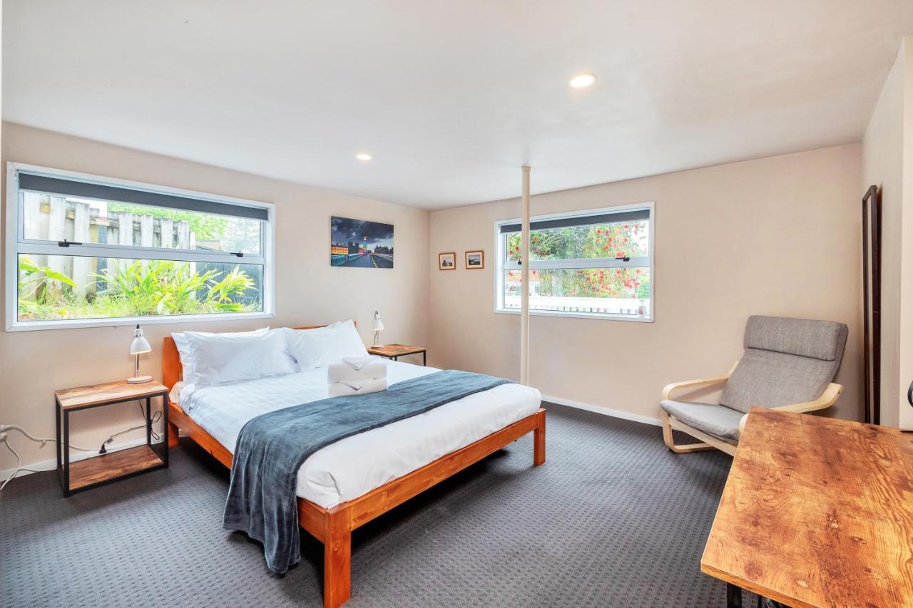Vila Sunny Side Getaway With Parking And Aircon Auckland Exteriér fotografie